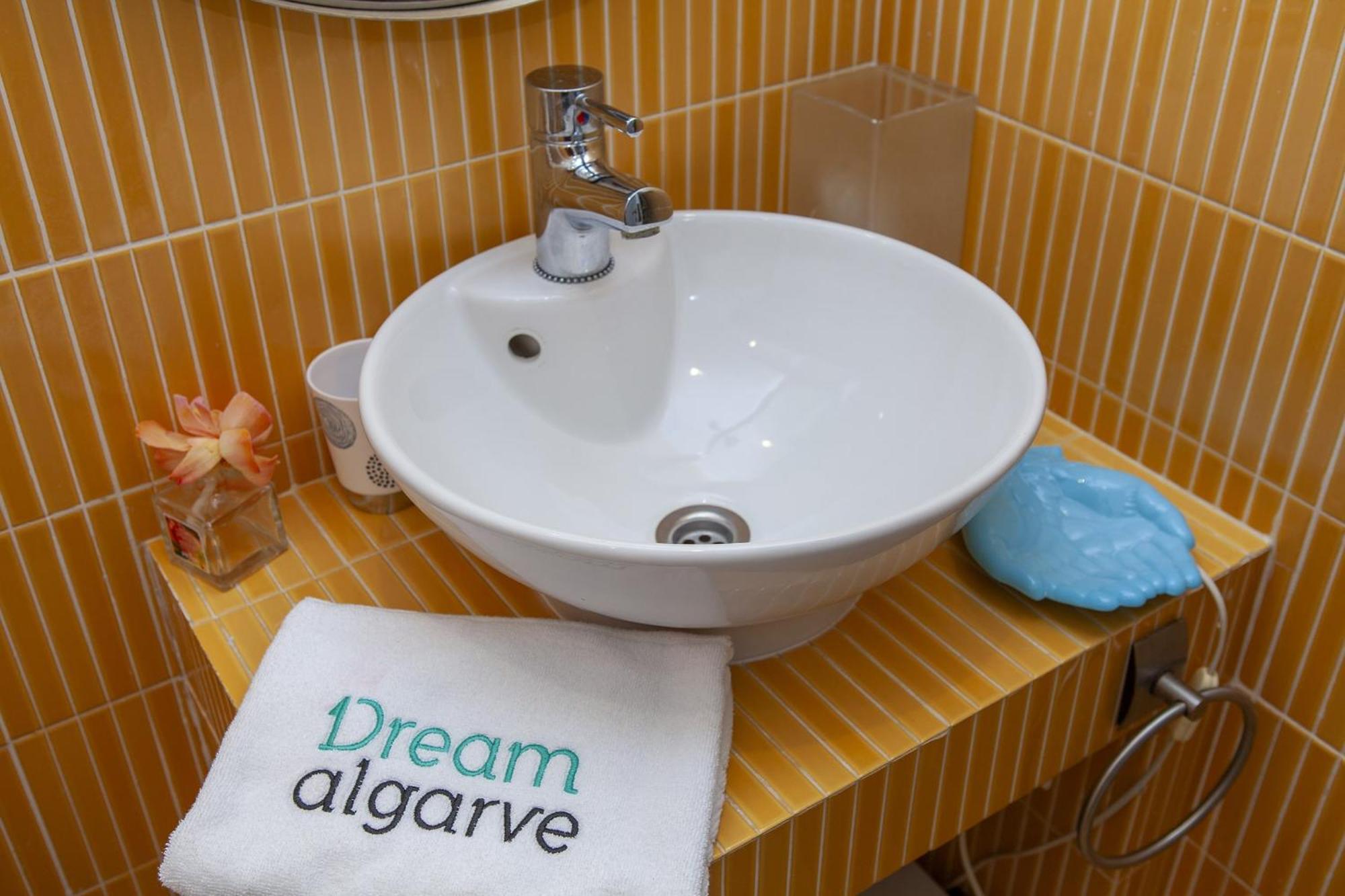 C22 - Beco Do Poco Beach Townhouse In Luz エクステリア 写真